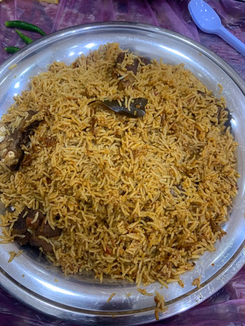 مطعم مضغوط تهامة فرع العزيزيه