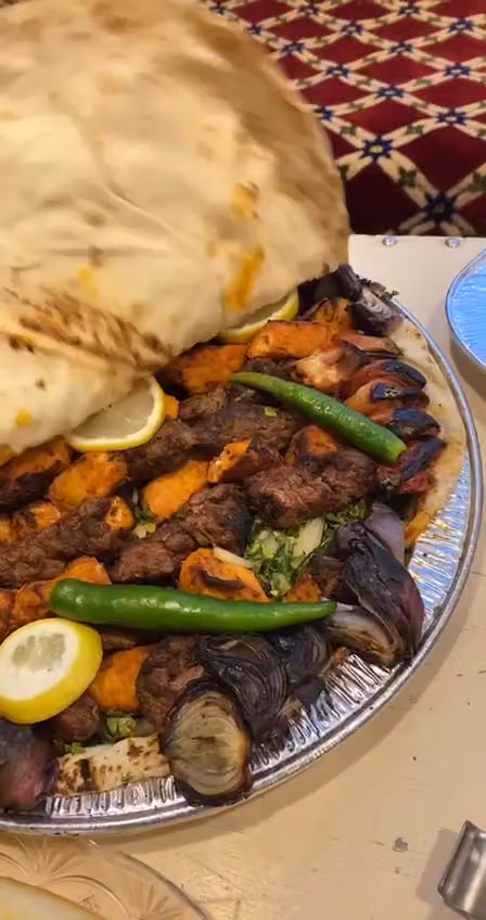 مطعم مذاق النواعير