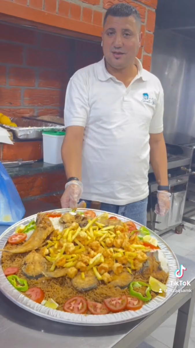 مطعم مذاق السمك