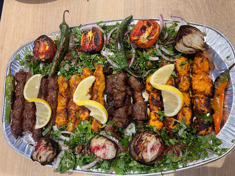 مطعم مشويات العشق