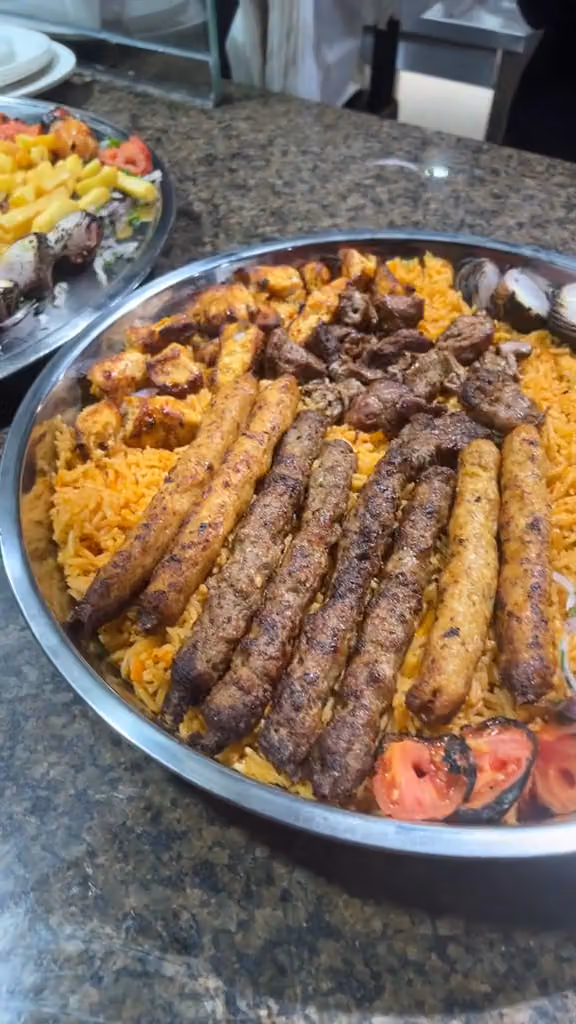 مطعم مشويات علوش