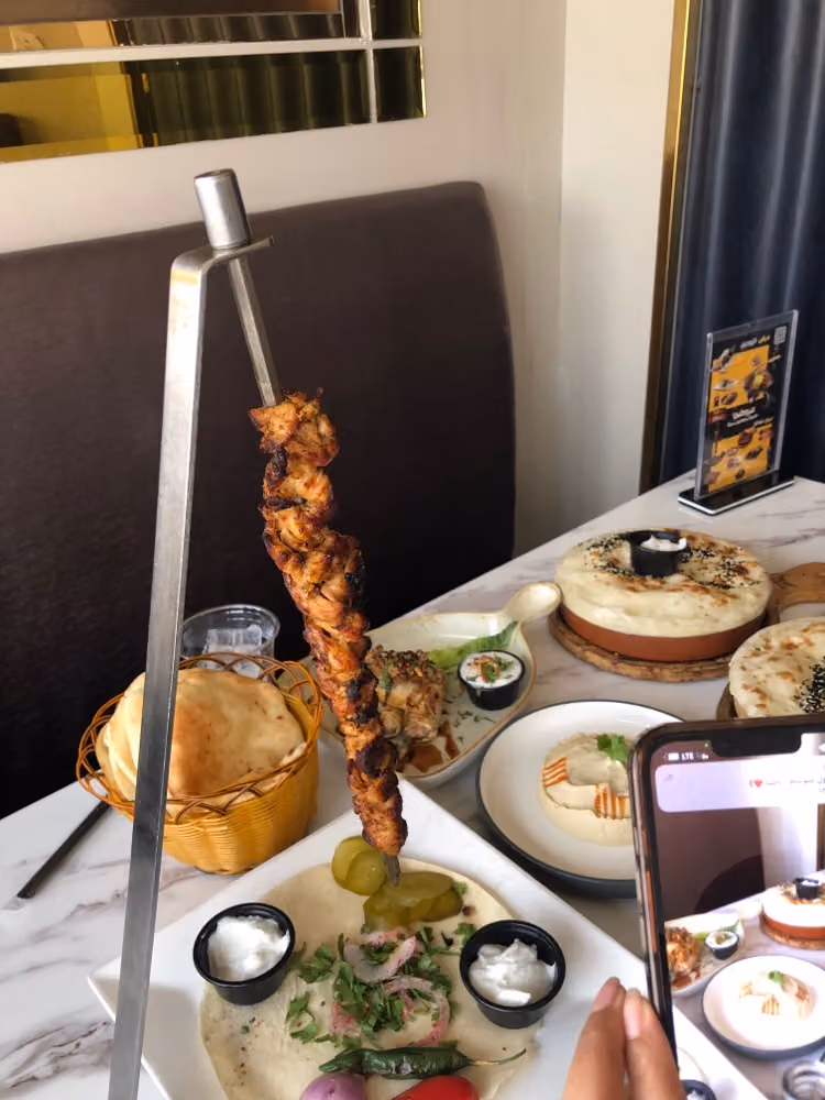 مطعم موطن الكرز
