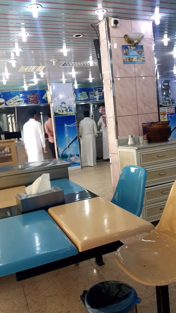 مطعم ميدان الشاطي ( فرع ج )