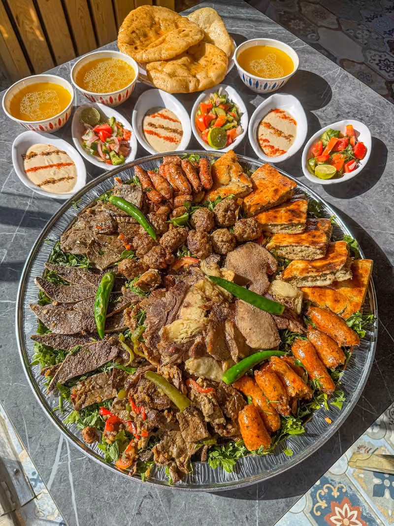 مطعم مزمزة للأكلات المصرية