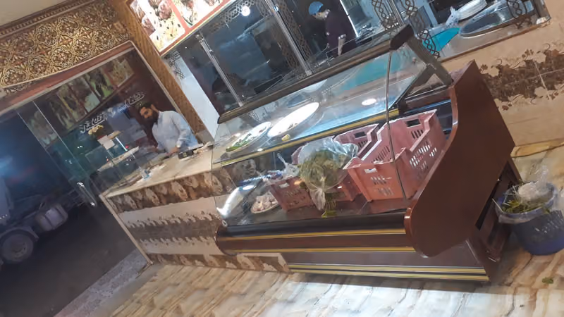 مطعم نهر الراوي البخاري