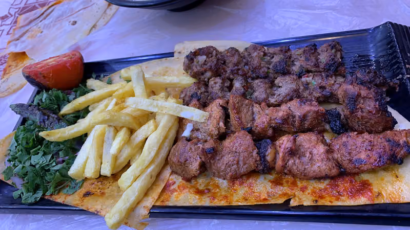 مطعم نجم الكادي