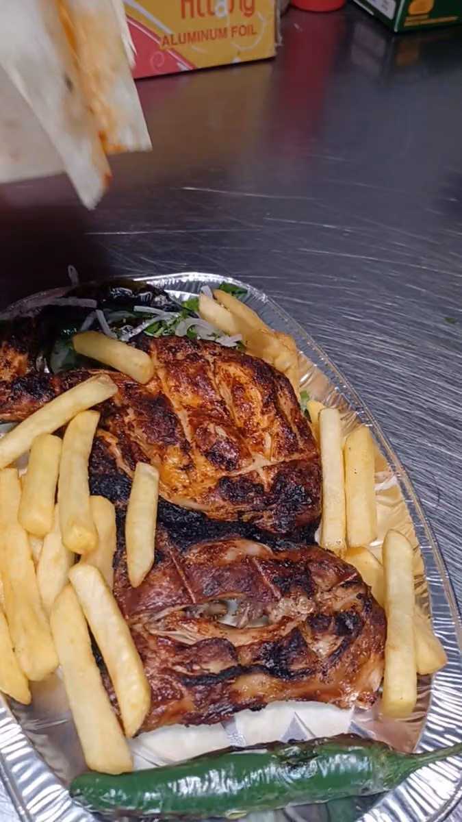 مطعم نكهات تركية لتقديم الوجبات