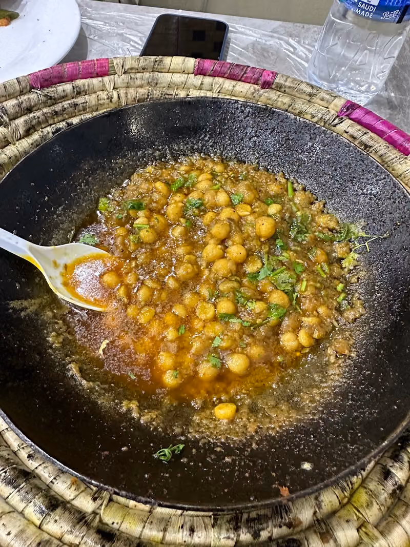 مطعم نقطة الطعام