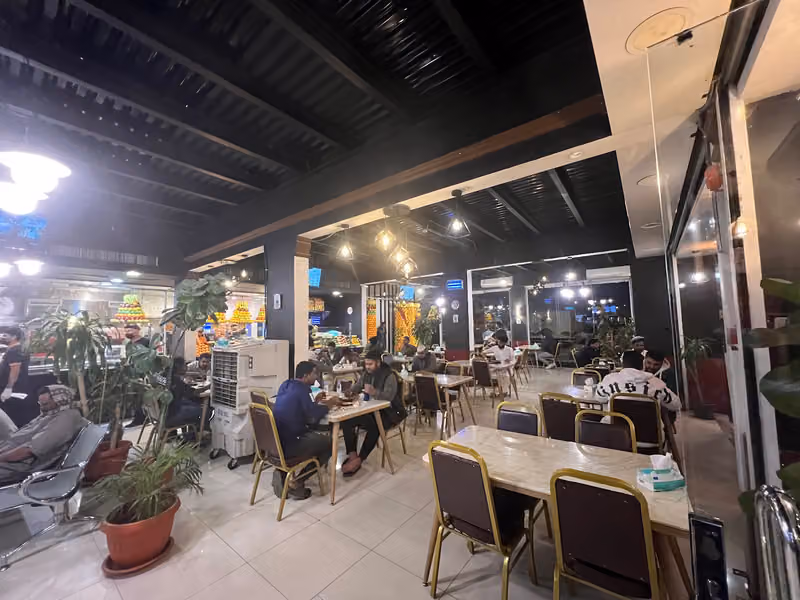 مطعم نسمات الربيع