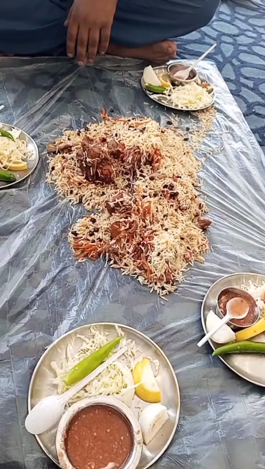 مطعم نور هرات