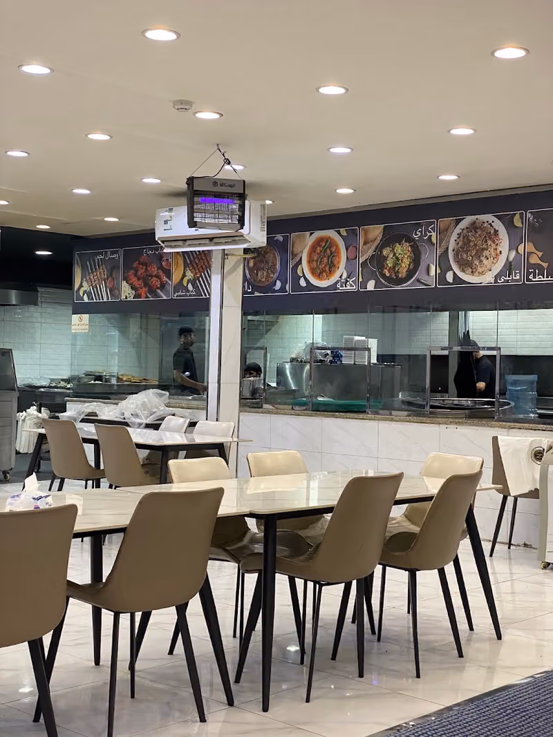 مطعم نور هرات