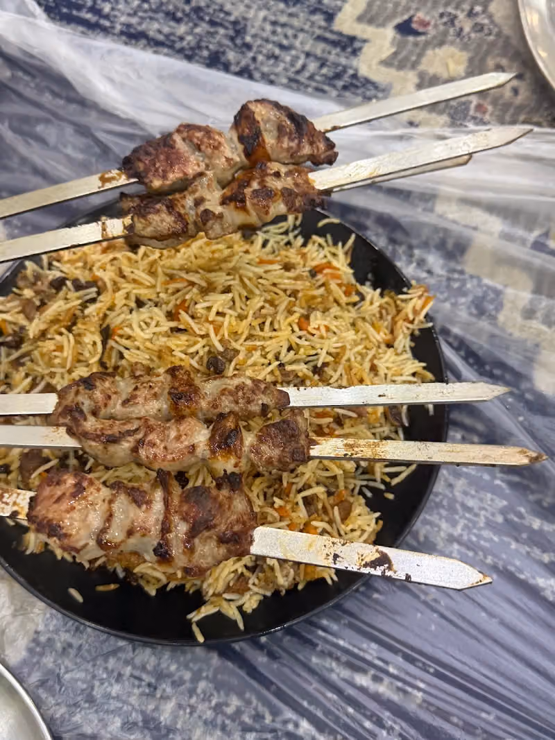 مطعم نور هرات