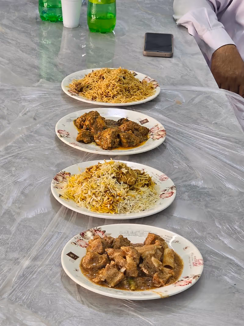 مطعم پاکستانی