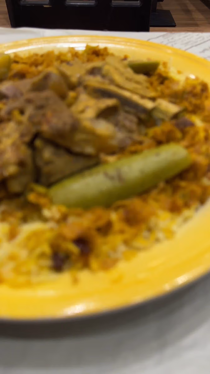 مطعم قصر لبدة