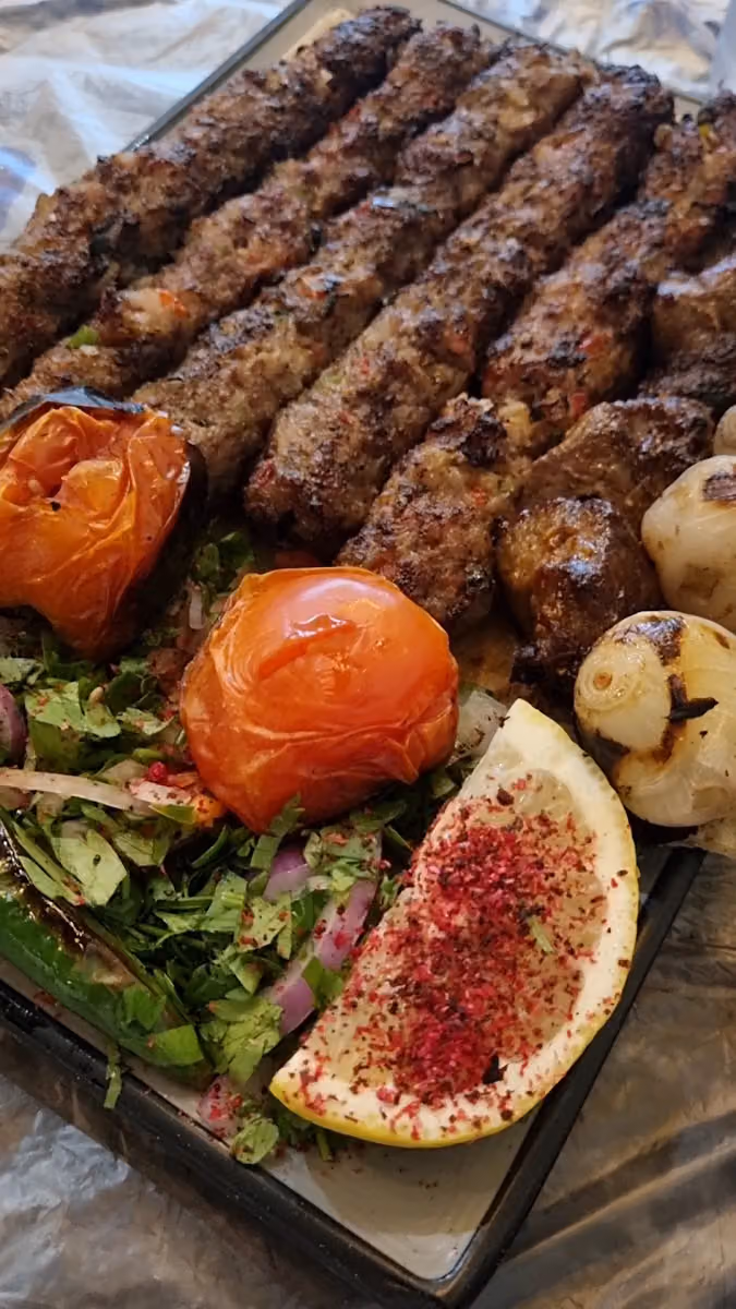 مطعم قوت العراق