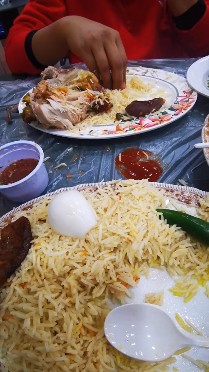 مطعم ركن الرازي البخاري