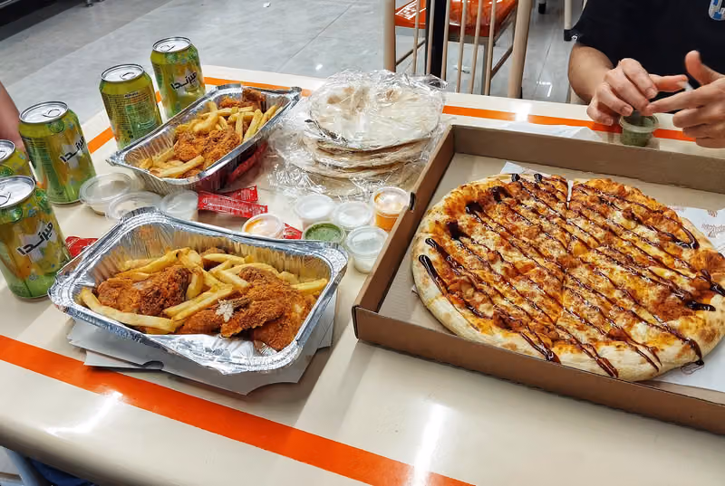 مطعم سايمون