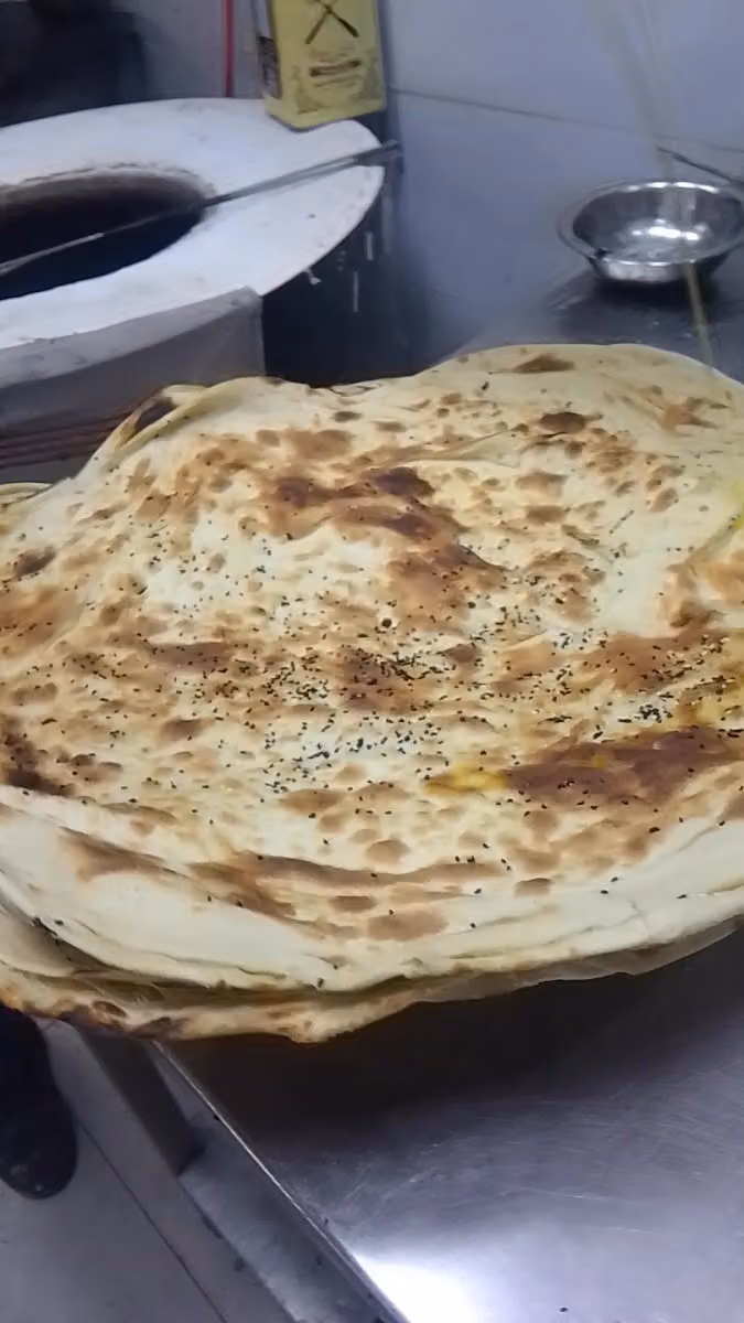 مطعم سبأ الصدارة