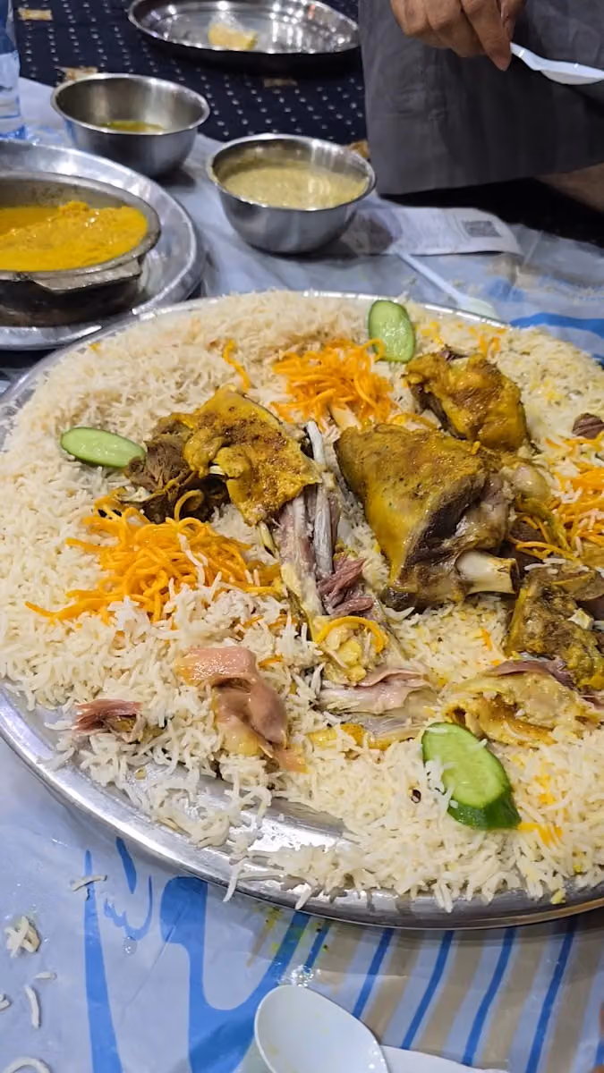 مطعم سد مأرب للأكلات الشعبية فرع الرياض