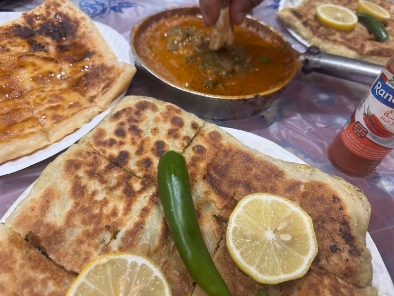 مطعم سفرة تراثية للاكلات الشعبية