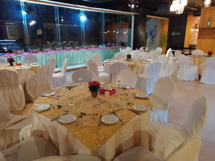 مطعم شعلي