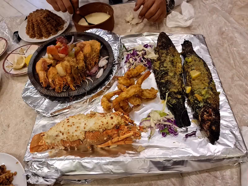 مطعم شاطئ الصياد للمأكولات البحرية