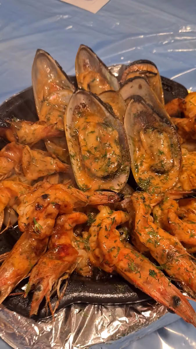 مطعم شاطئ نوارة للأسماك