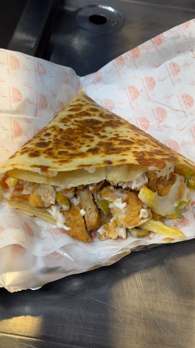 مطعم شاورما تيتا اوزا