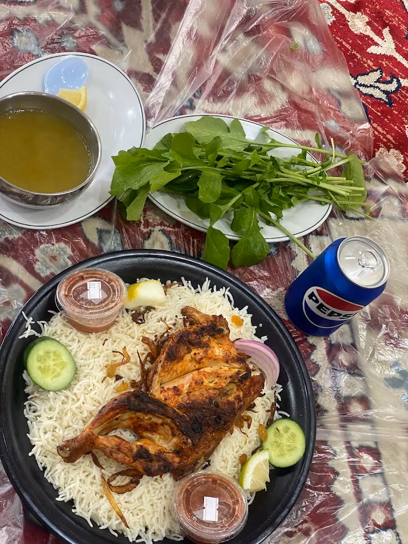 مطعم شفاء نجران طويق