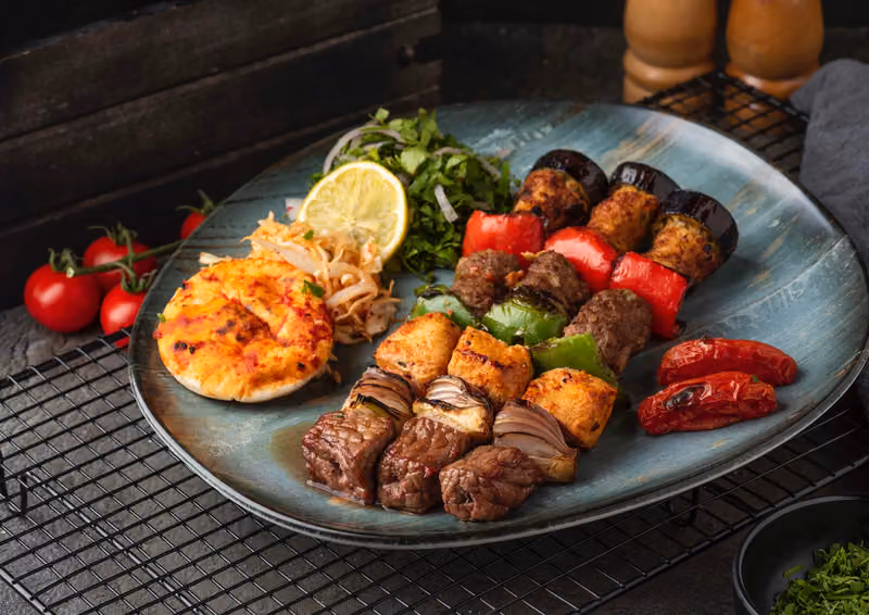 مطعم شواء الشام