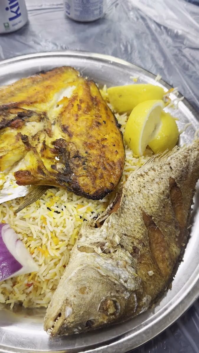 مطعم شواطئ المكلا