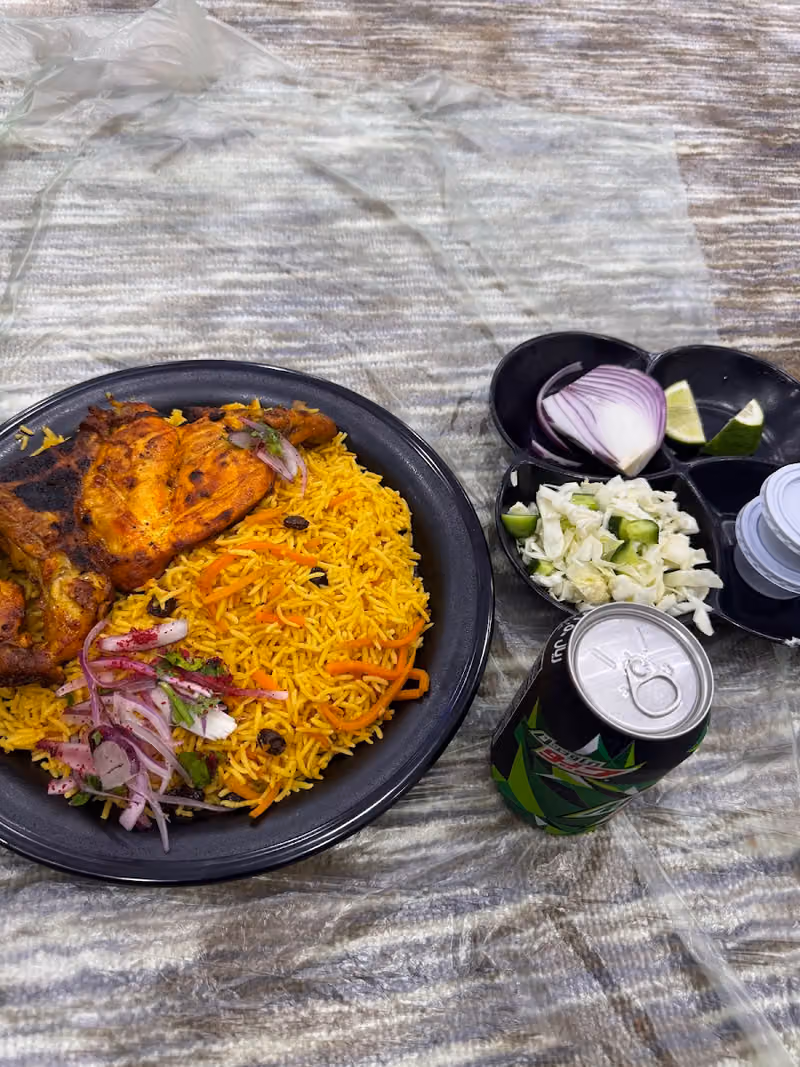 مطعم ذوق الرياض البخاري