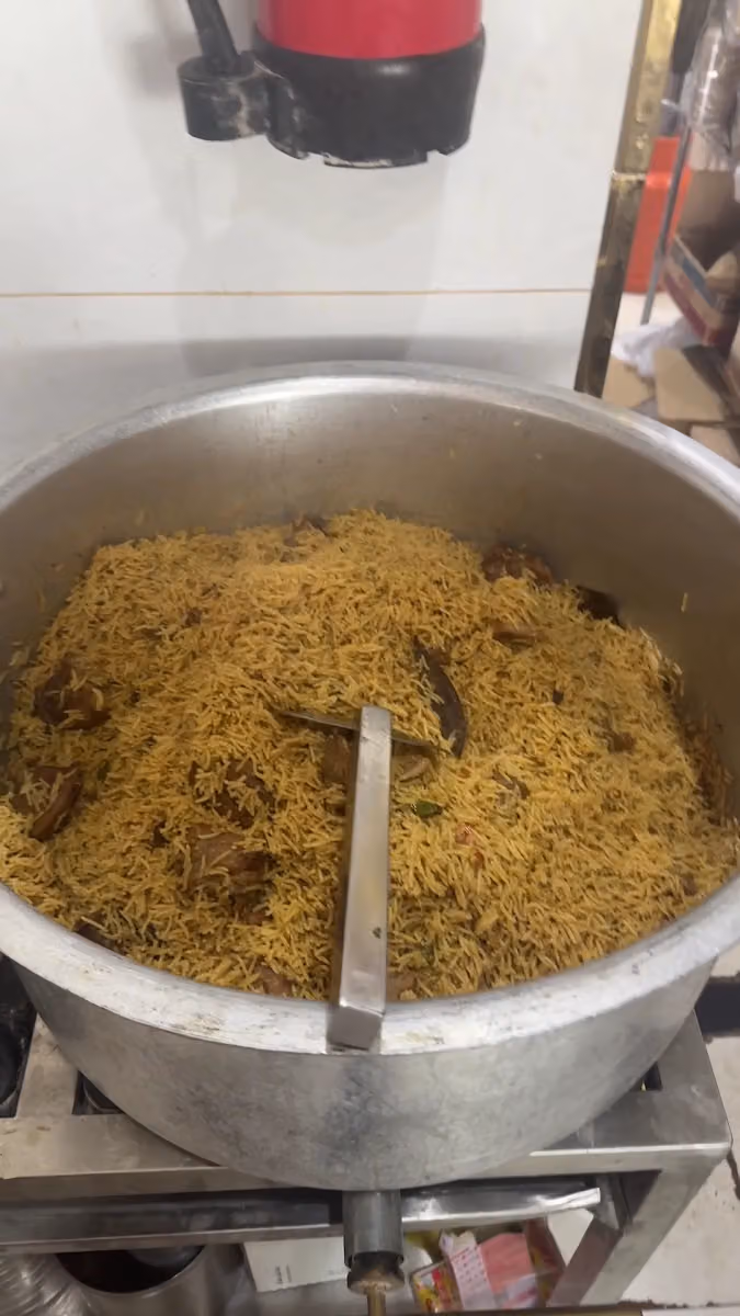 مطعم شواية الباكستاني