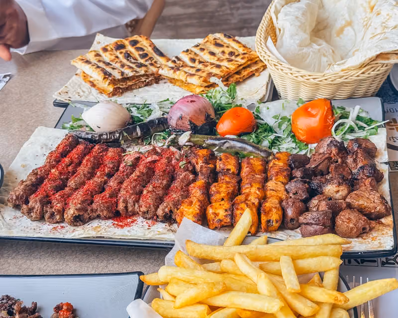 مطعم شيخدار - الخبر