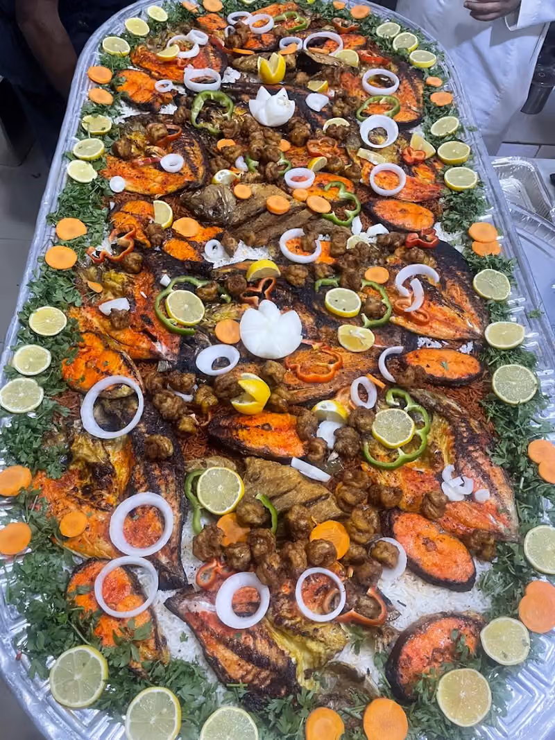 مطعم سمك وأسماك