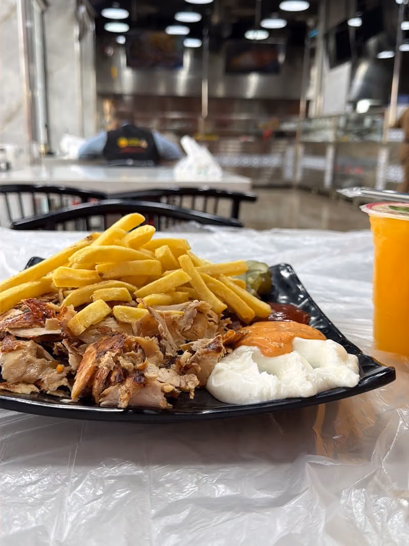 مطعم سواخن الفرع الاول