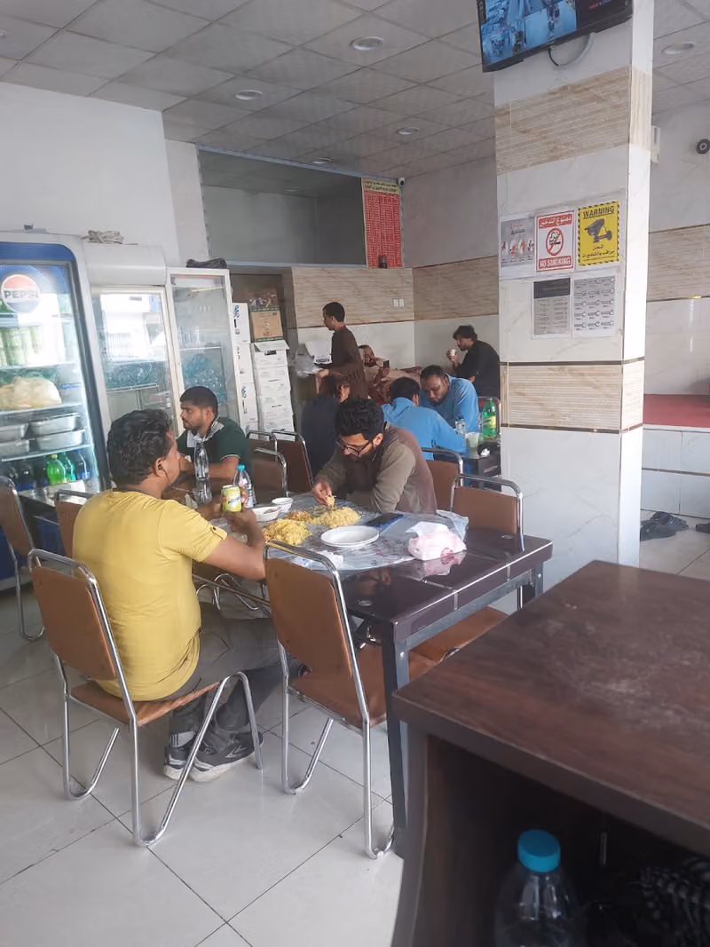 مطعم صوت البحر Sawt Al Bahr Restaurant Pak & Indian Food