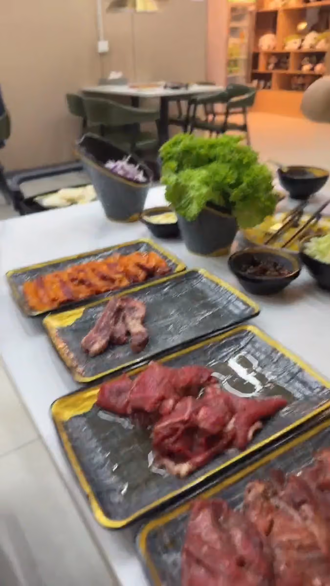 مطعم صيني (بوفيه شواء)/Chinese restaurant (BBQ buffet)/熊猫烤肉