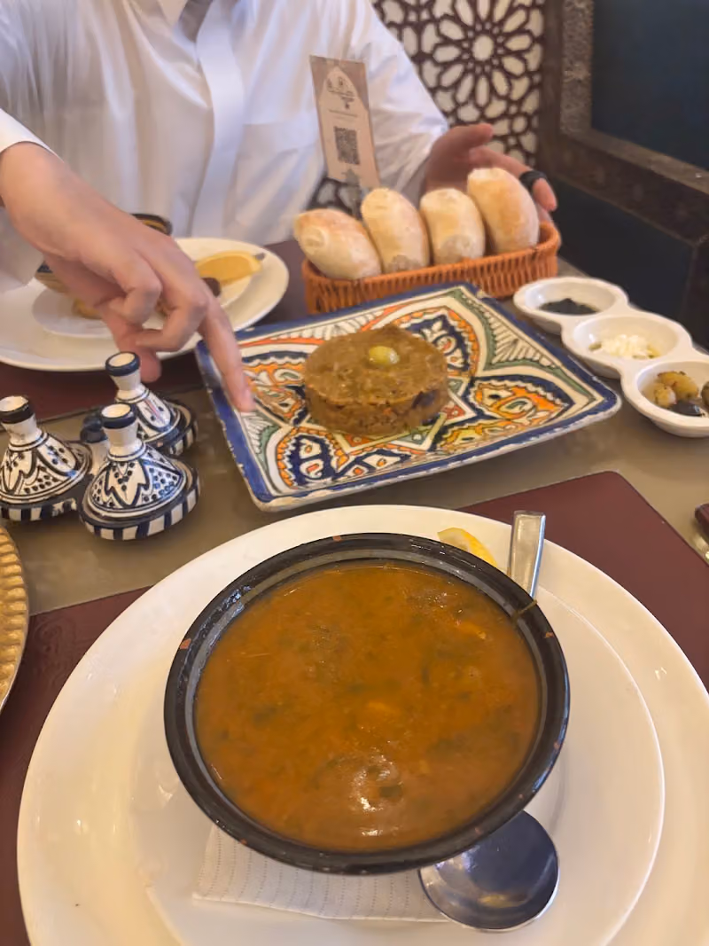 مطعم طنجية