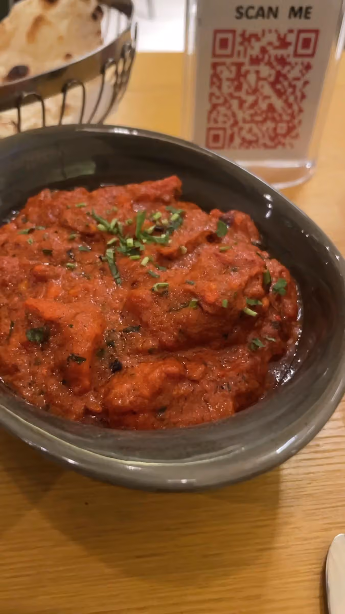 مطعم توابل هندية Flavors of India Restaurant