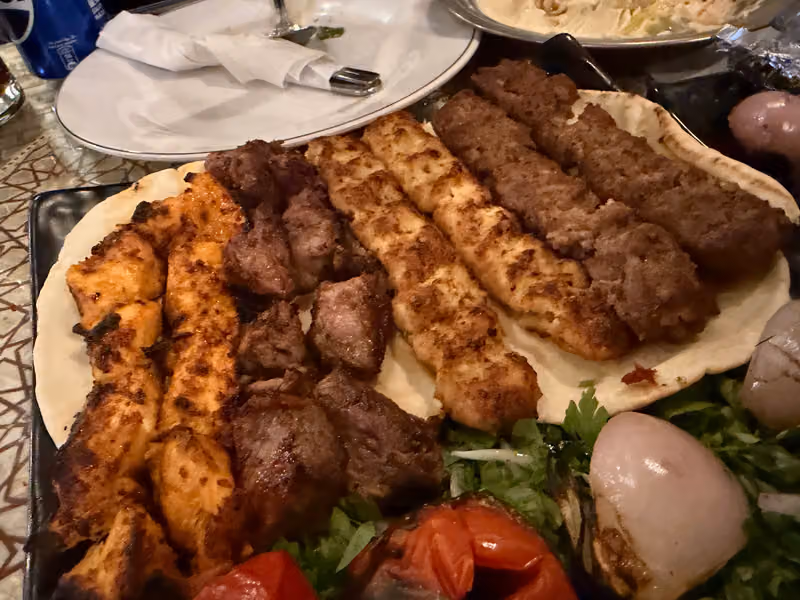 مطعم و كافيه دامسكو