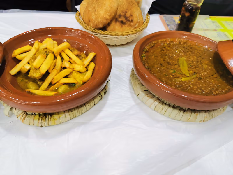 مطعم وعصائر مذاق ميلان الايطالي