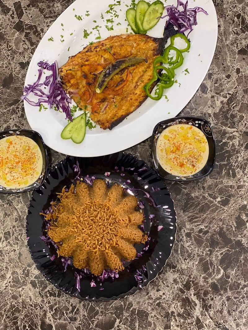 مطعم وجبة سمك