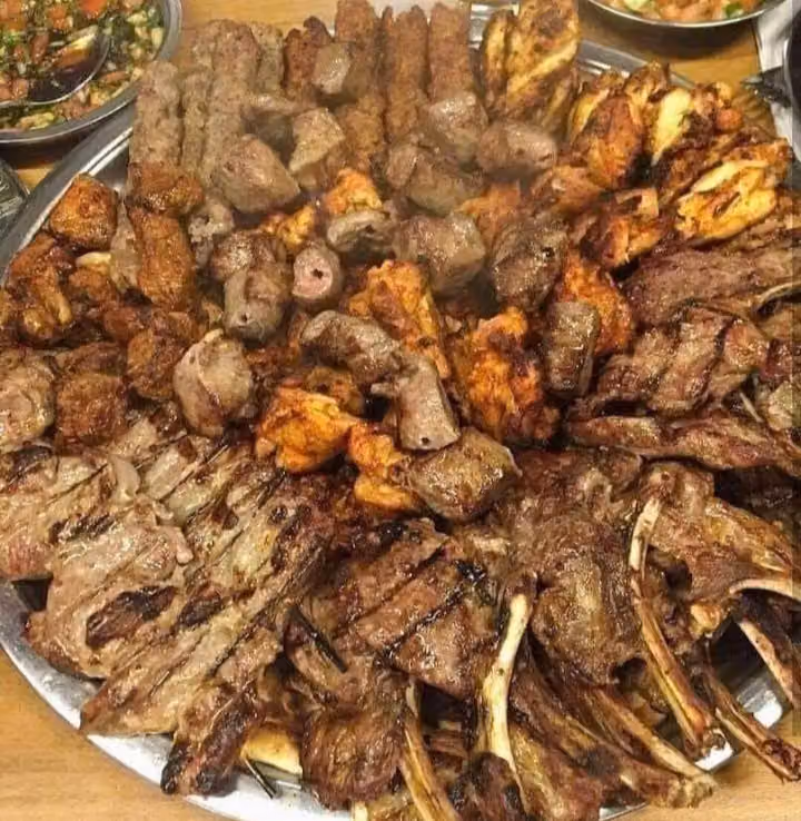 مطعم ومشويات الهزار