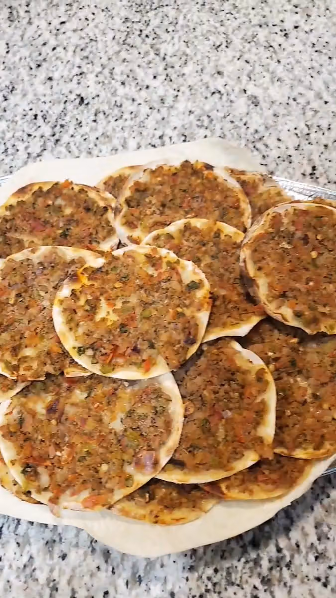 مطعم ومشويات ذوق حمص | Taste Of humms Bbq