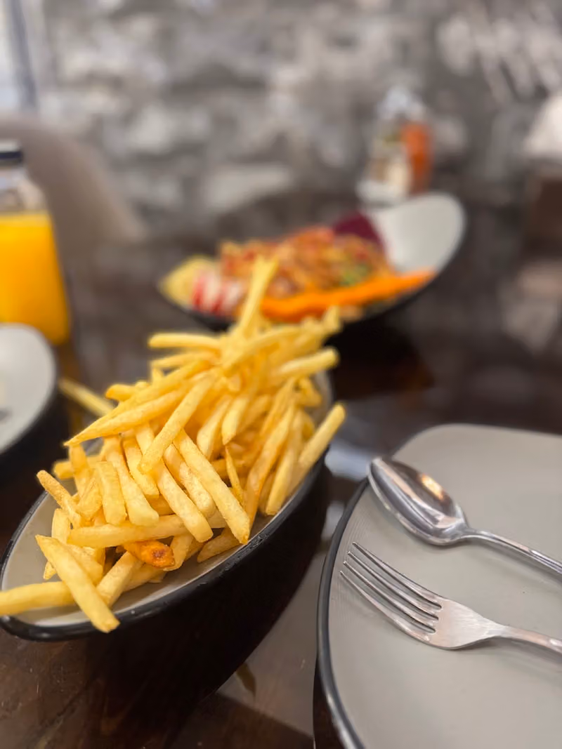 مطعم ومشويات جدو شاكر