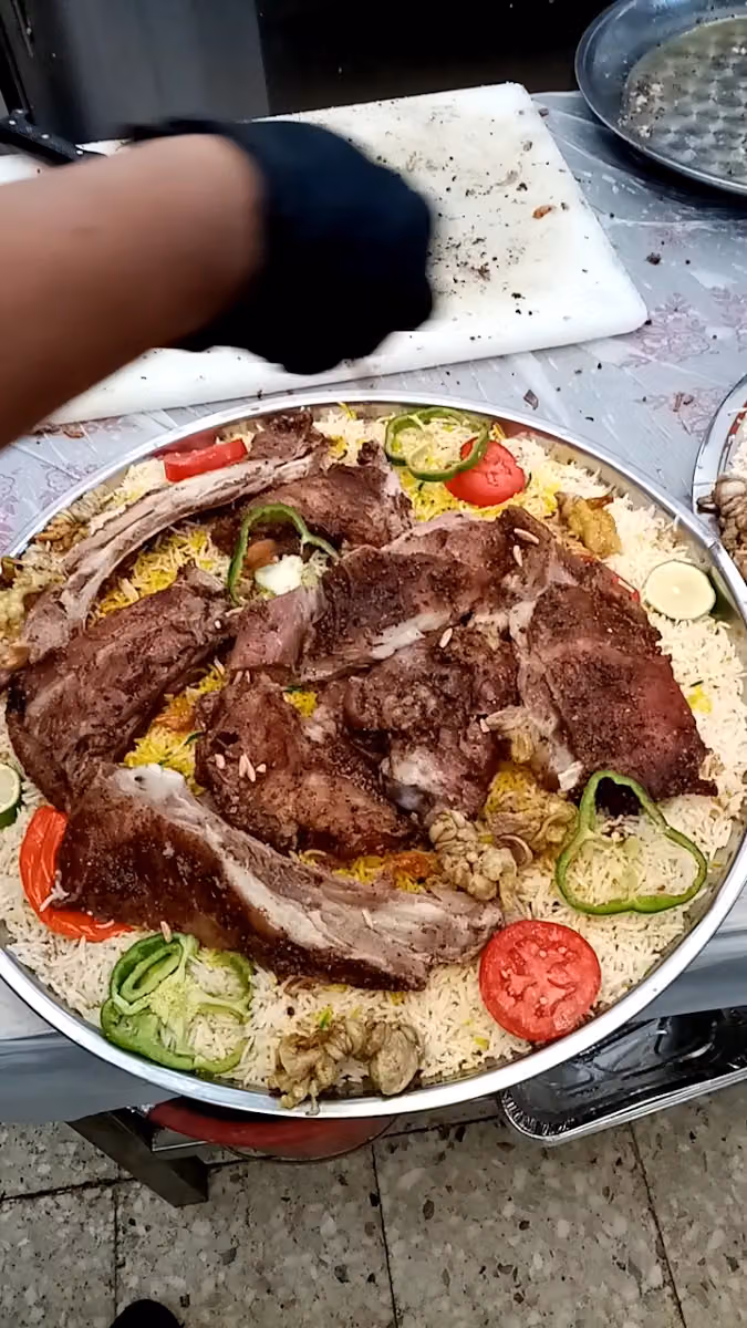 مطعم ومطبخ سدة الحصن