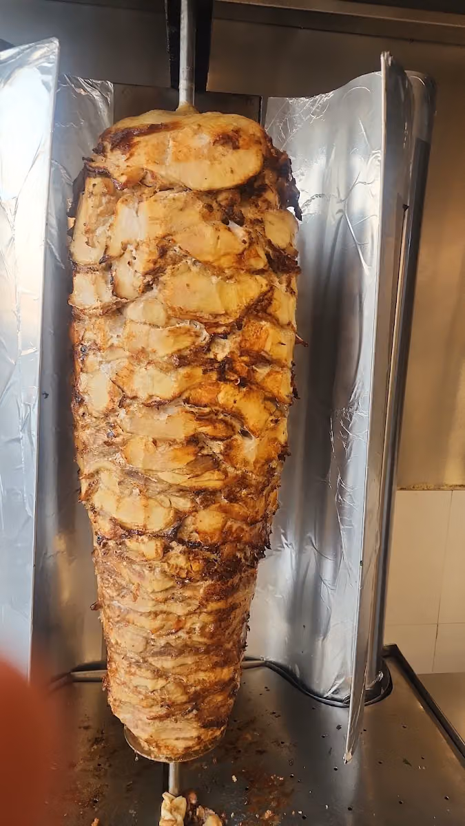 مطعم وردة الامجاد الغنامية
