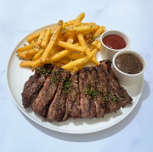 The Lighthouse Restaurant & Lounge, Solitaire Mall