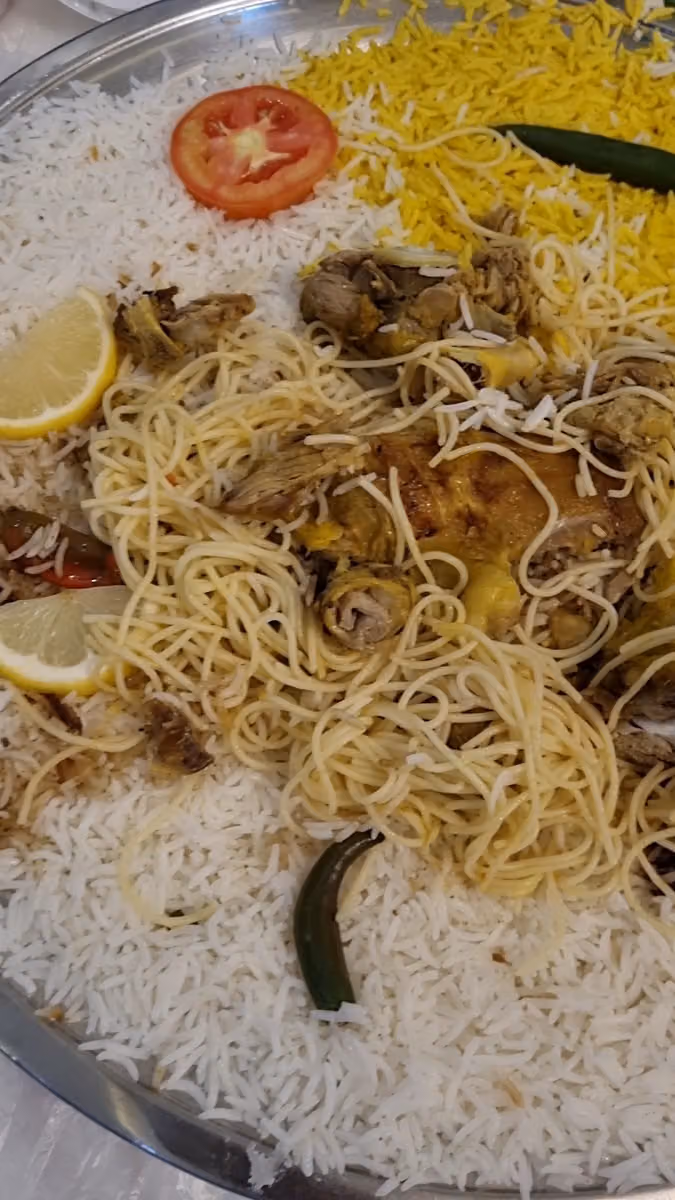 مطعم وطني لبن
